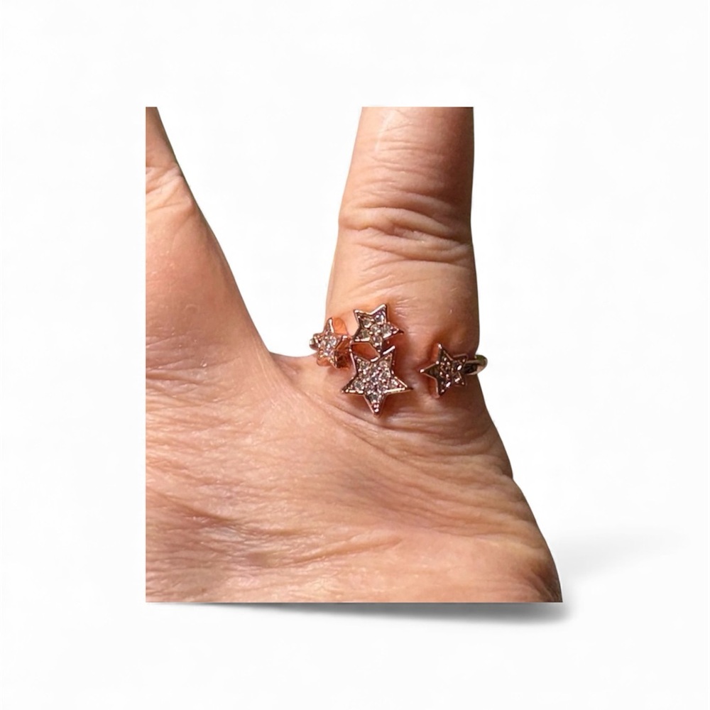 Rose gold ring with rhinestone stars-adjustable